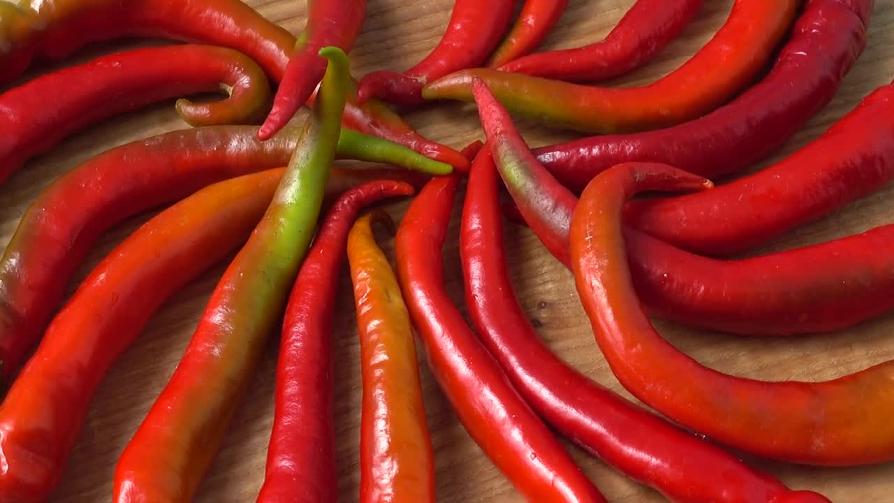 Free Video Stock swirling table of peppers Live Wallpaper