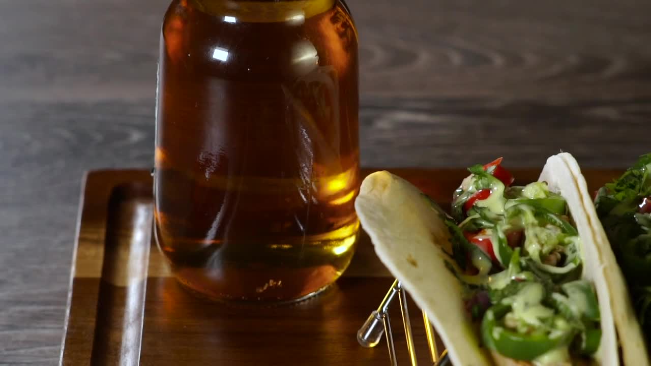 Free Video Stock tacos with chicken and peppers Live Wallpaper