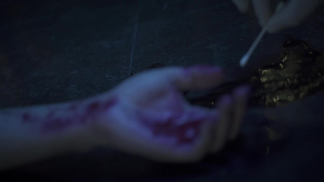 Free Video Stock taking a blood sample at a crime scene Live Wallpaper