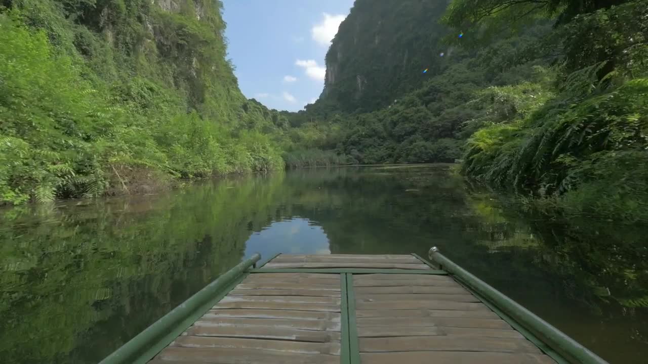 Free Video Stock taking a boat down a river in vietnam Live Wallpaper