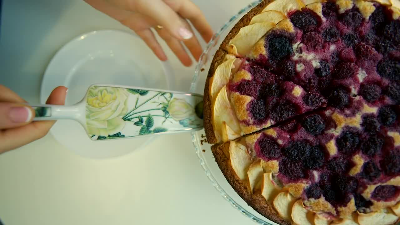 Free Video Stock taking a slice of cake Live Wallpaper