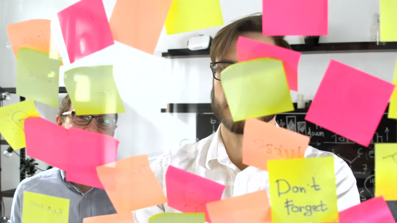 Free Video Stock team in brainstorming meeting Live Wallpaper