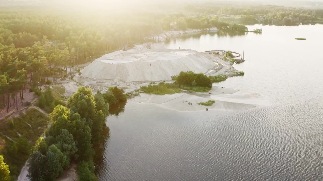 Free Video Stock technologies for extracting and cleaning sand Live Wallpaper