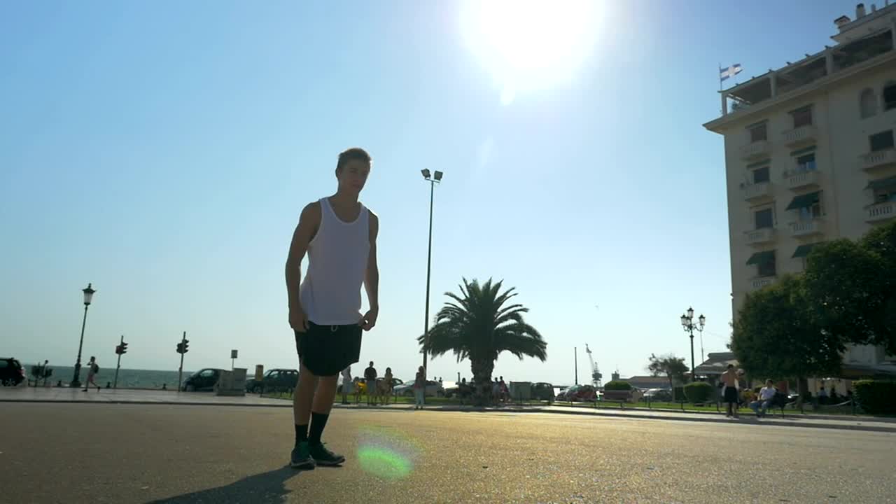 Free Video Stock teenager doing a cartwheel outside Live Wallpaper