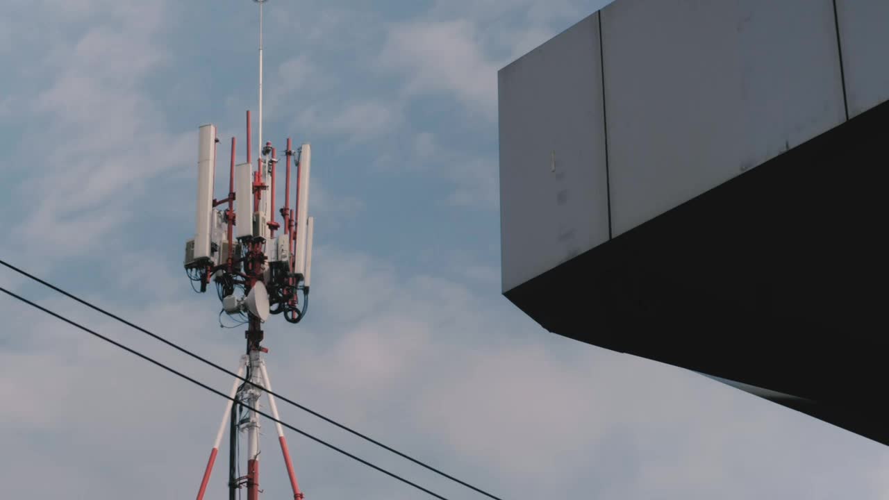Free Video Stock telecommunications antenna Live Wallpaper