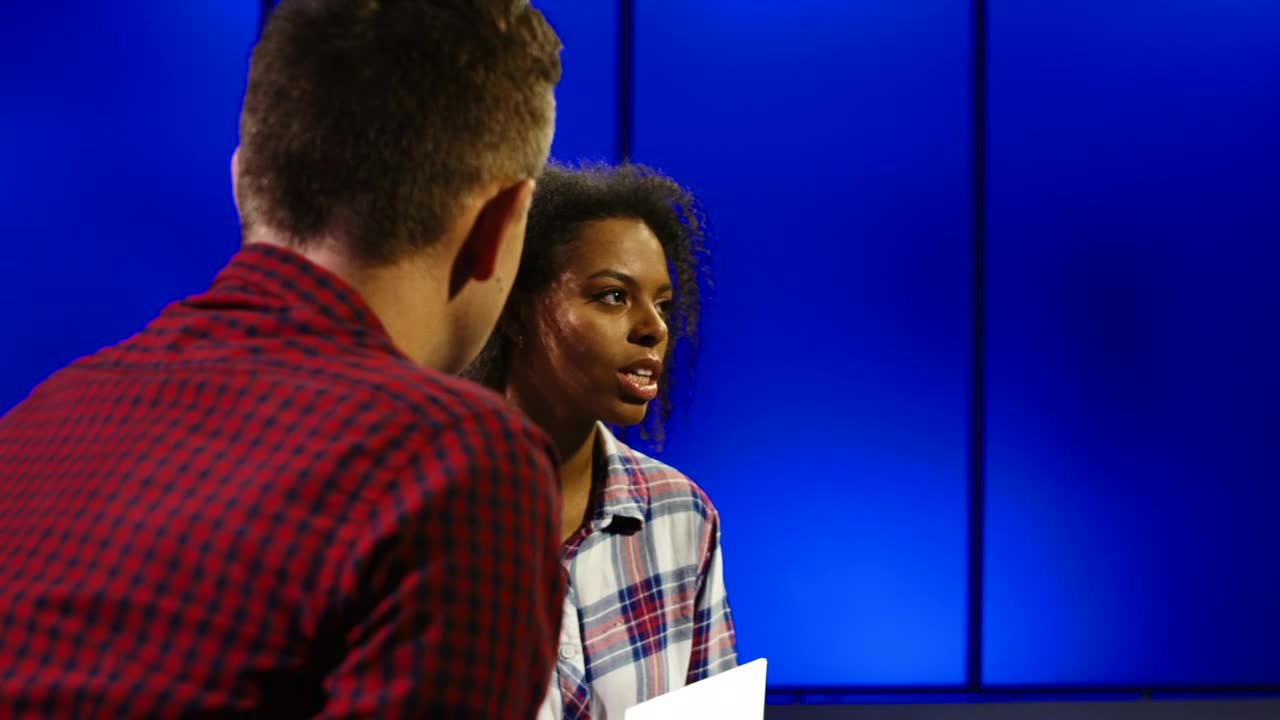 Free Video Stock television talk show broadcast Live Wallpaper