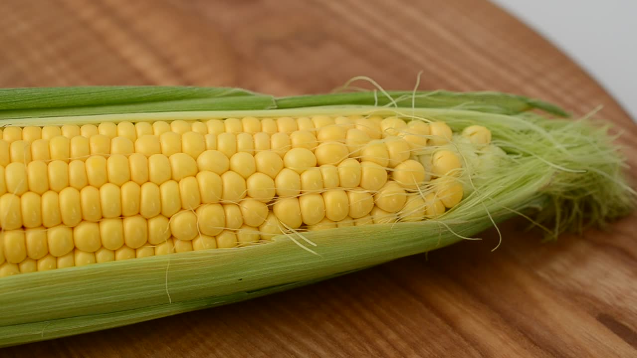 Free Video Stock texture of an ear of corn Live Wallpaper