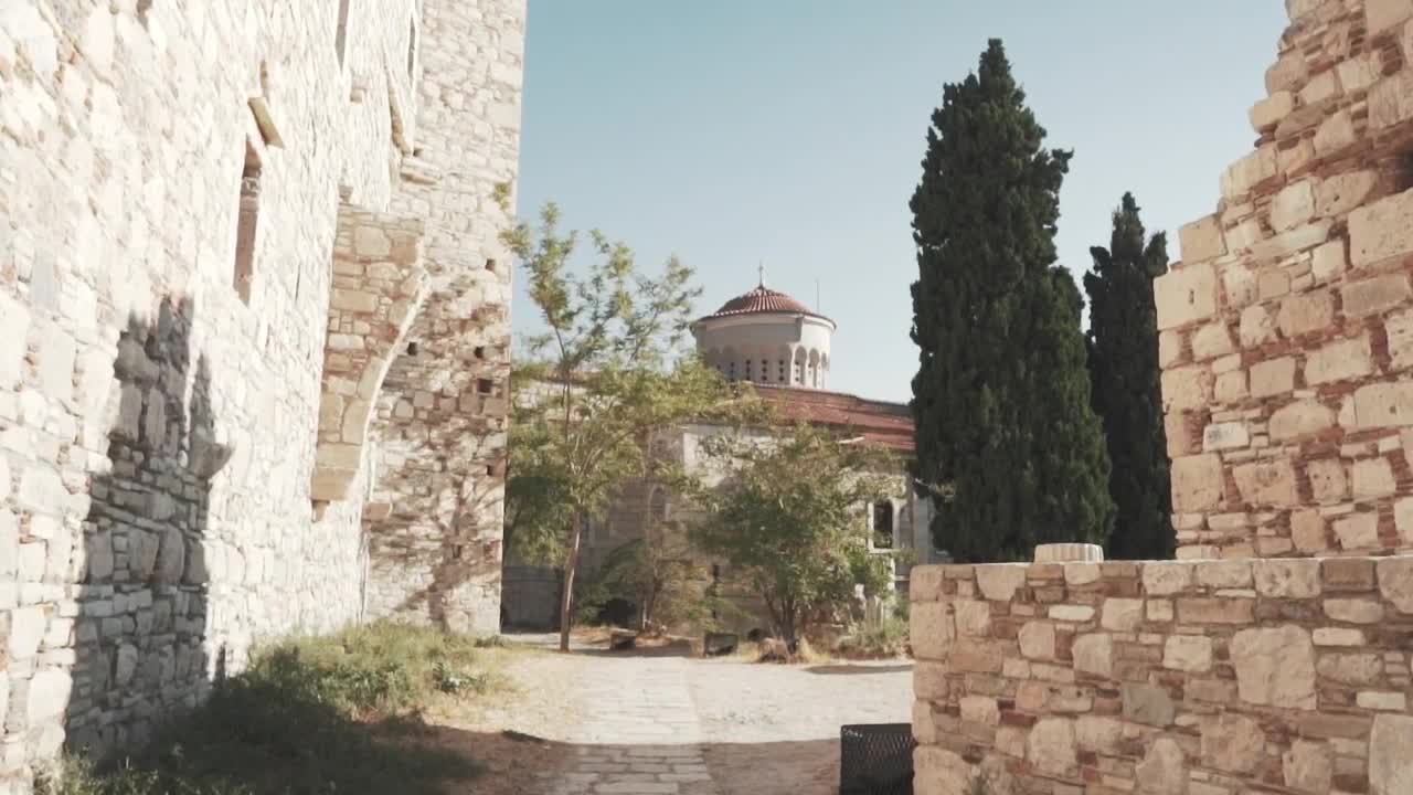 Free Video Stock the courtyard of an ancient castle in greece Live Wallpaper