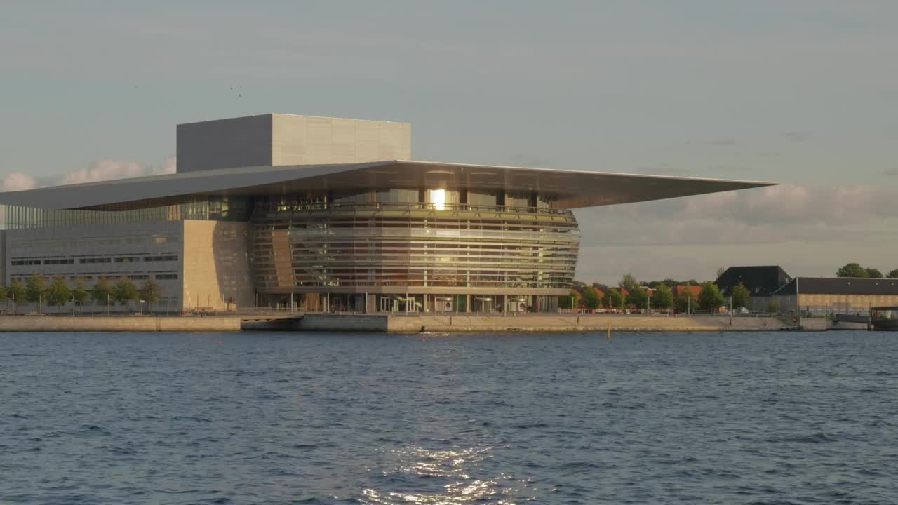 Free Video Stock the opera house in copenhagen Live Wallpaper