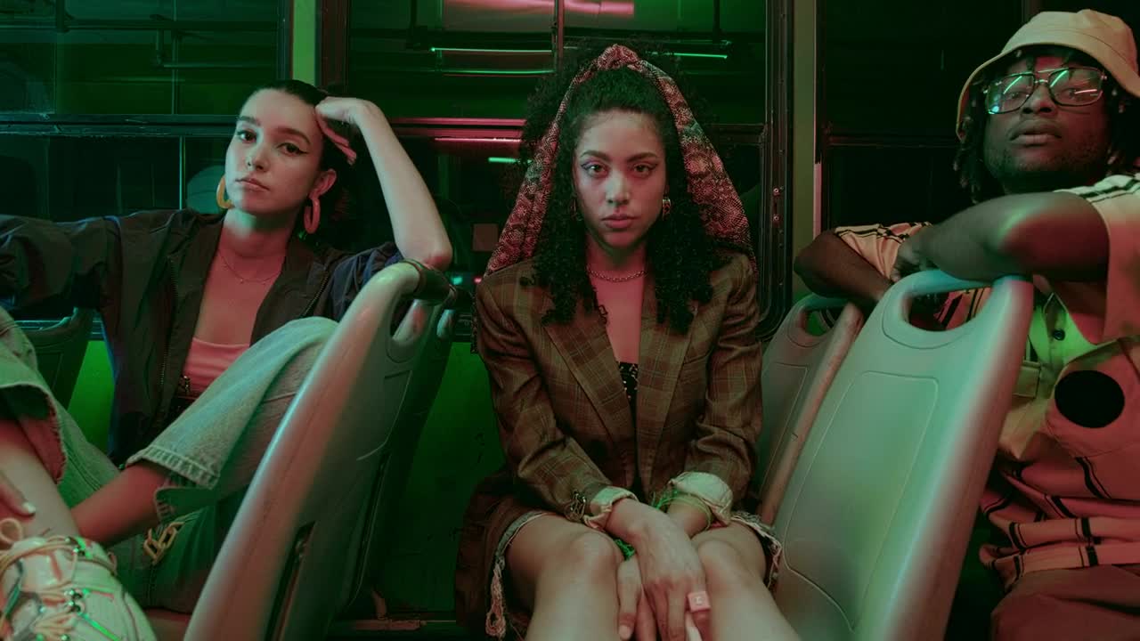 Free Video Stock three models posing to the lens while on board a Live Wallpaper