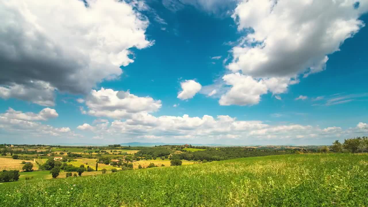 Free Video Stock time lapse of a landscape in the field Live Wallpaper