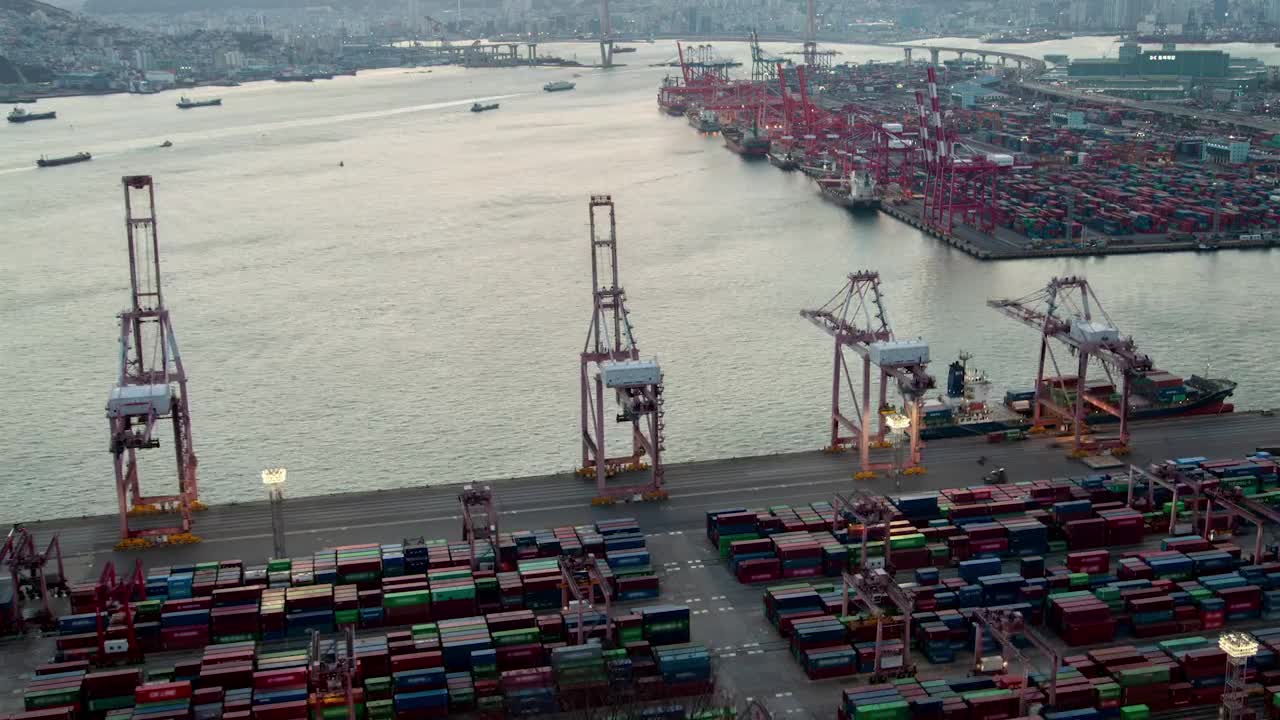 Free Video Stock time lapse of containerport in busan Live Wallpaper