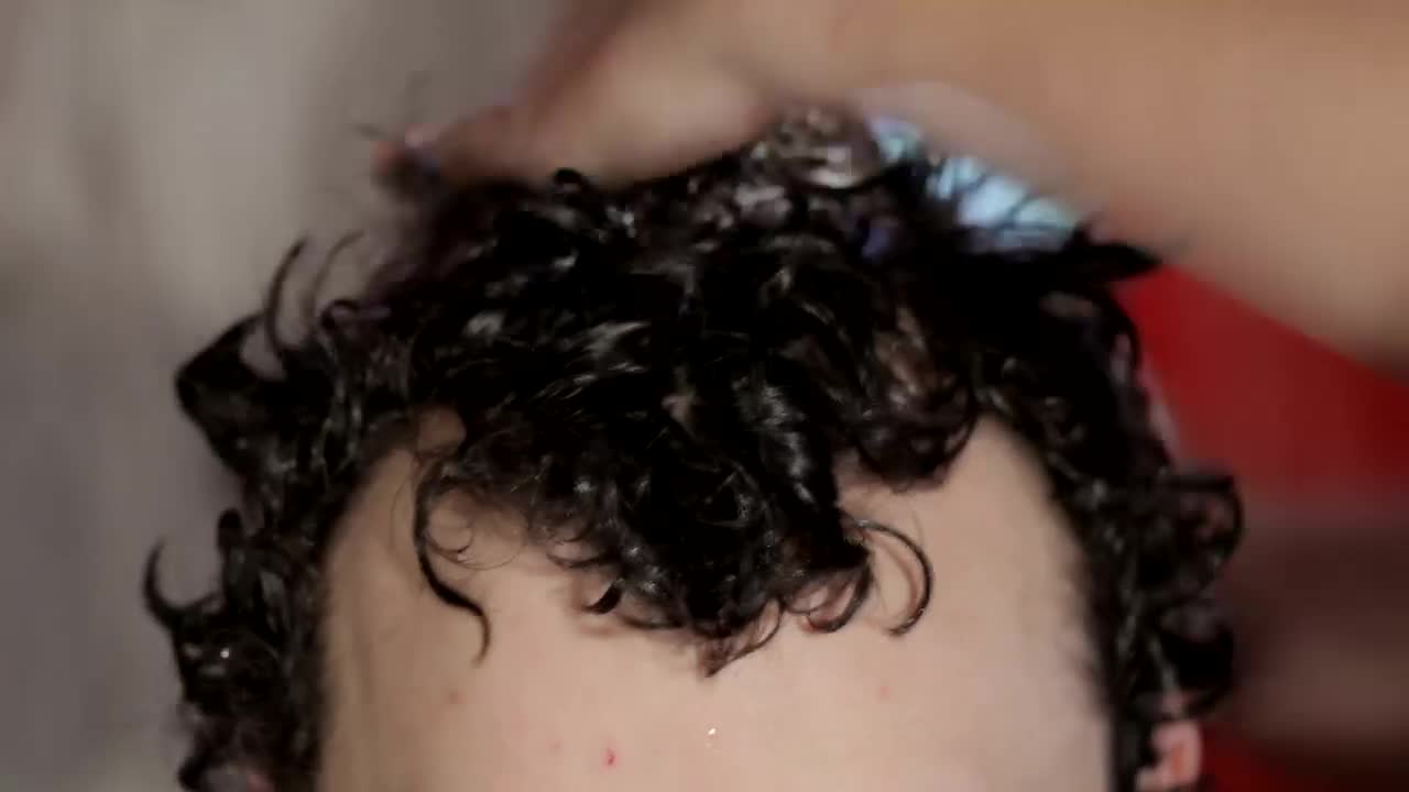 Free Video Stock timelapse of a hair cut Live Wallpaper