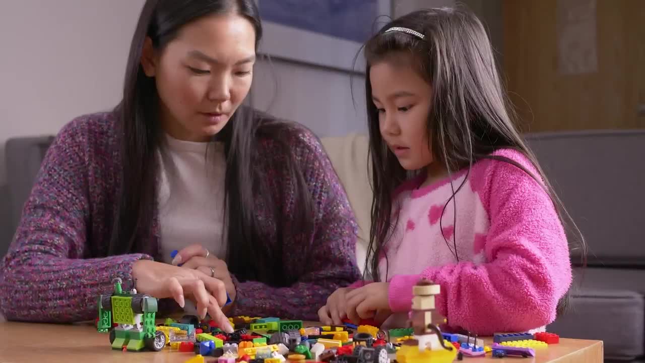 Free Video Stock timelapse of a mother playing with her daughter Live Wallpaper