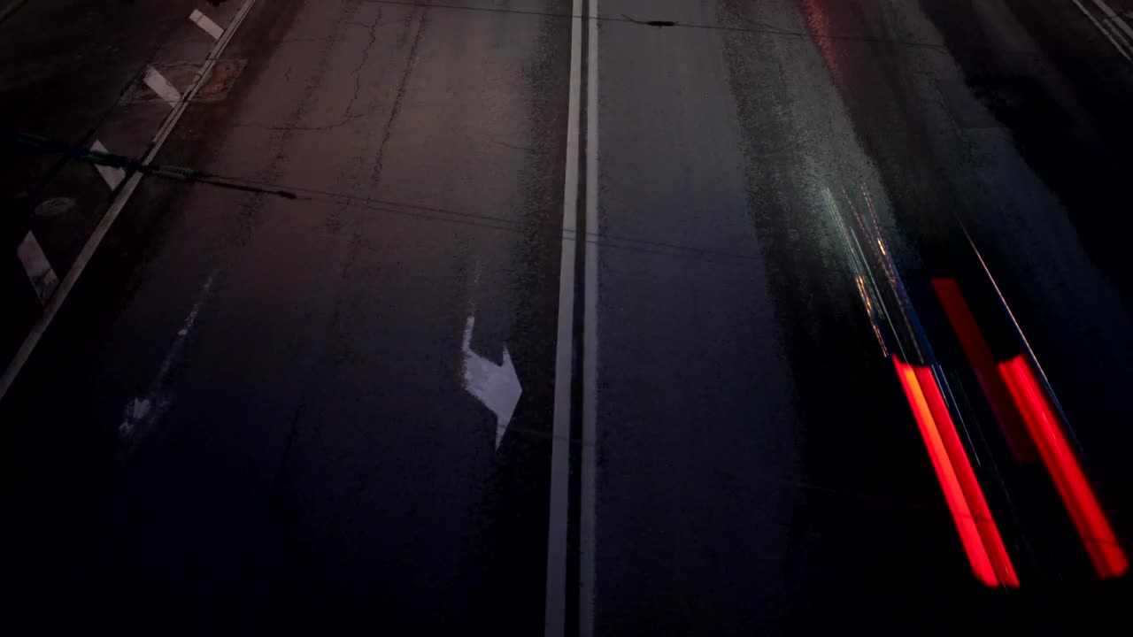 Free Video Stock timelapse of city traffic late at night Live Wallpaper