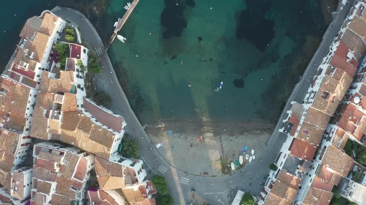 Free Video Stock tiny beach next to a harbor Live Wallpaper