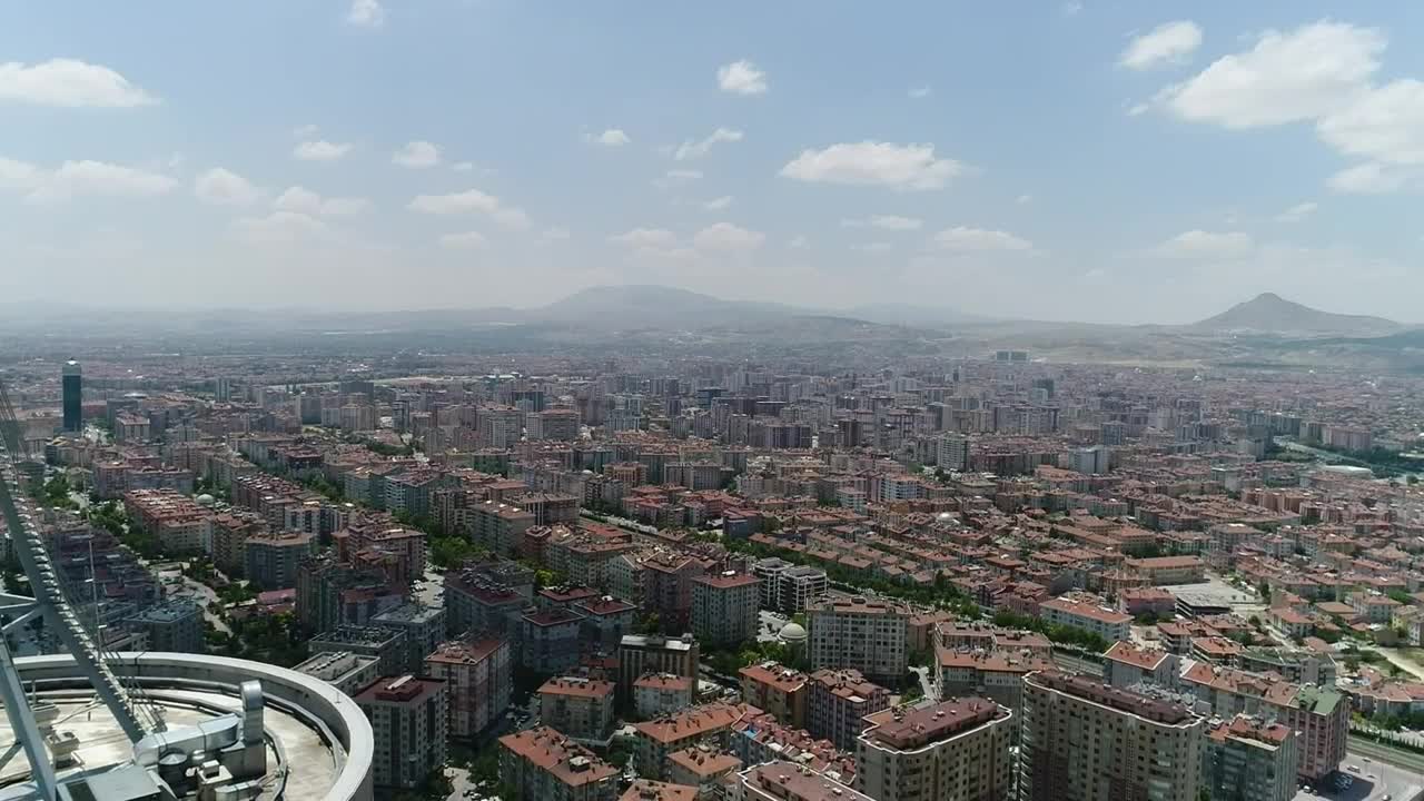 Free Video Stock tip of a skyscraper Live Wallpaper