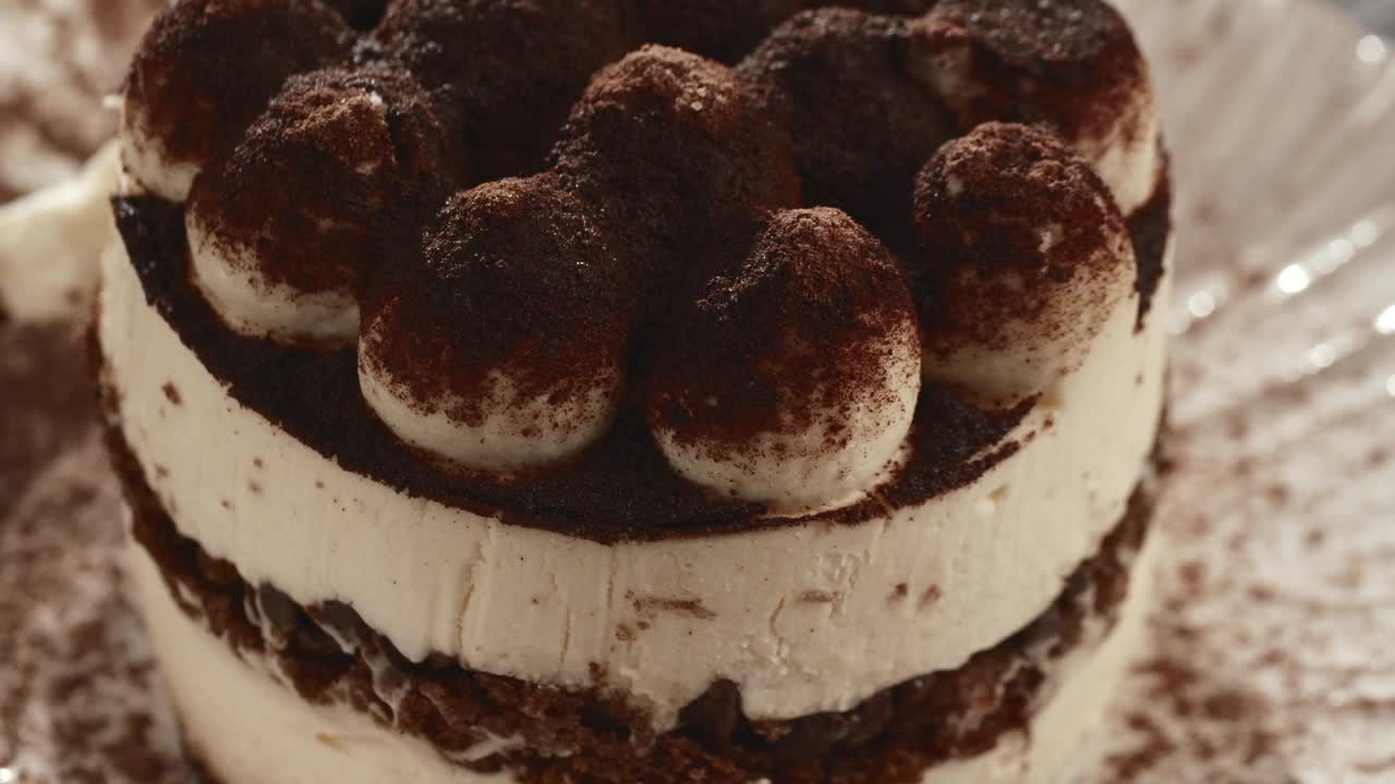 Free Video Stock tiramisu served at a restaurant Live Wallpaper