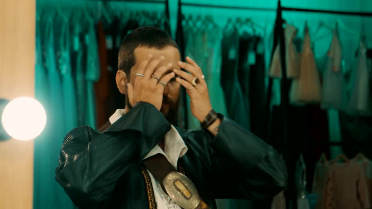 Free Video Stock tired man in front of the mirror Live Wallpaper