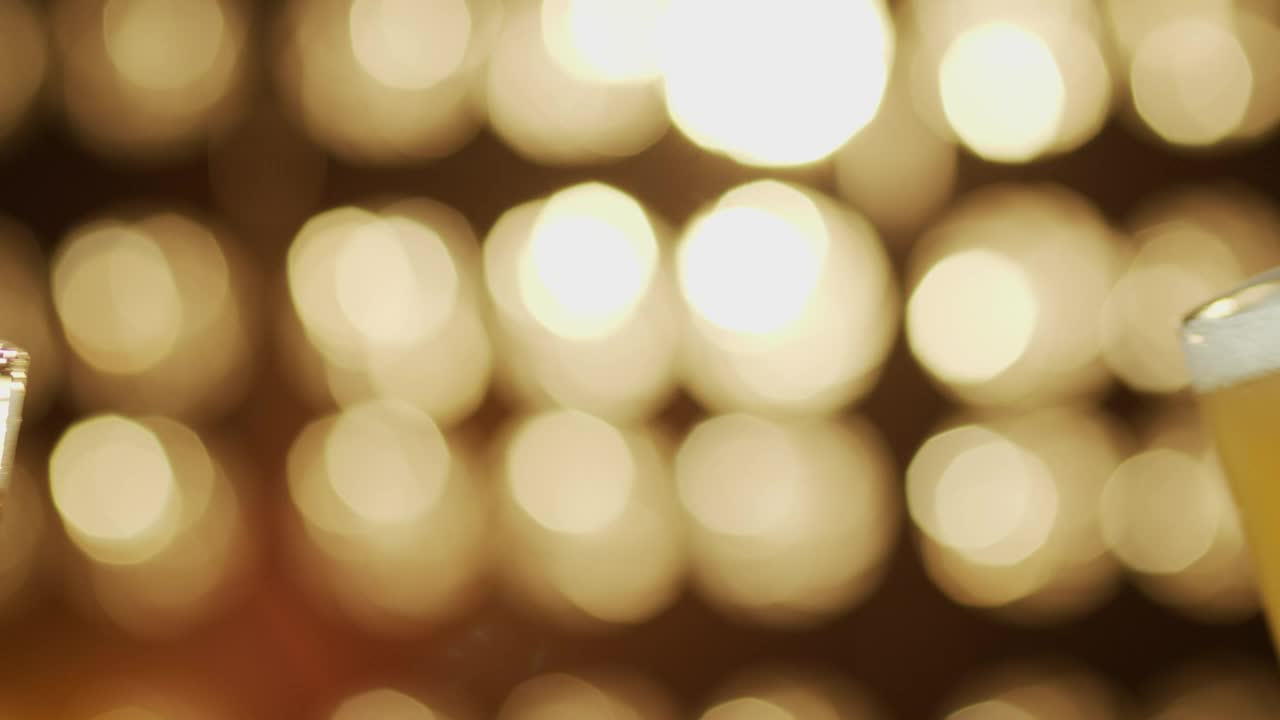 Free Video Stock toasting with two craft beers Live Wallpaper