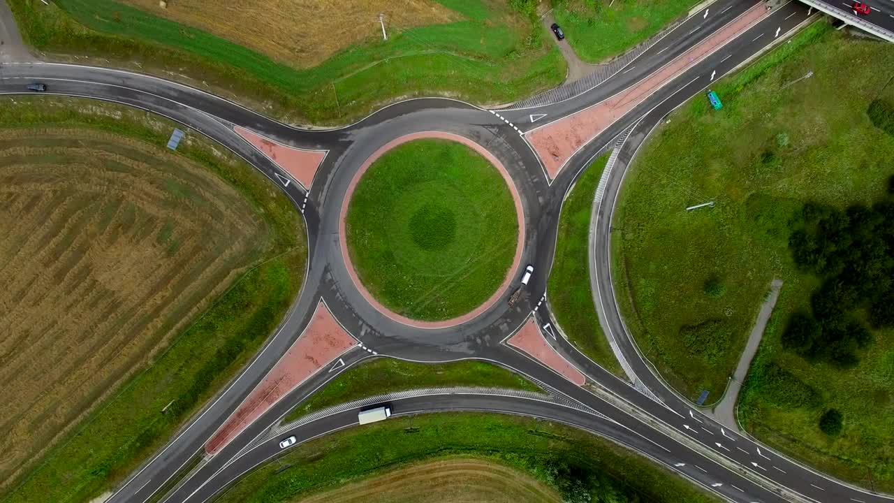 Free Video Stock top aerial shot of a crossroad Live Wallpaper