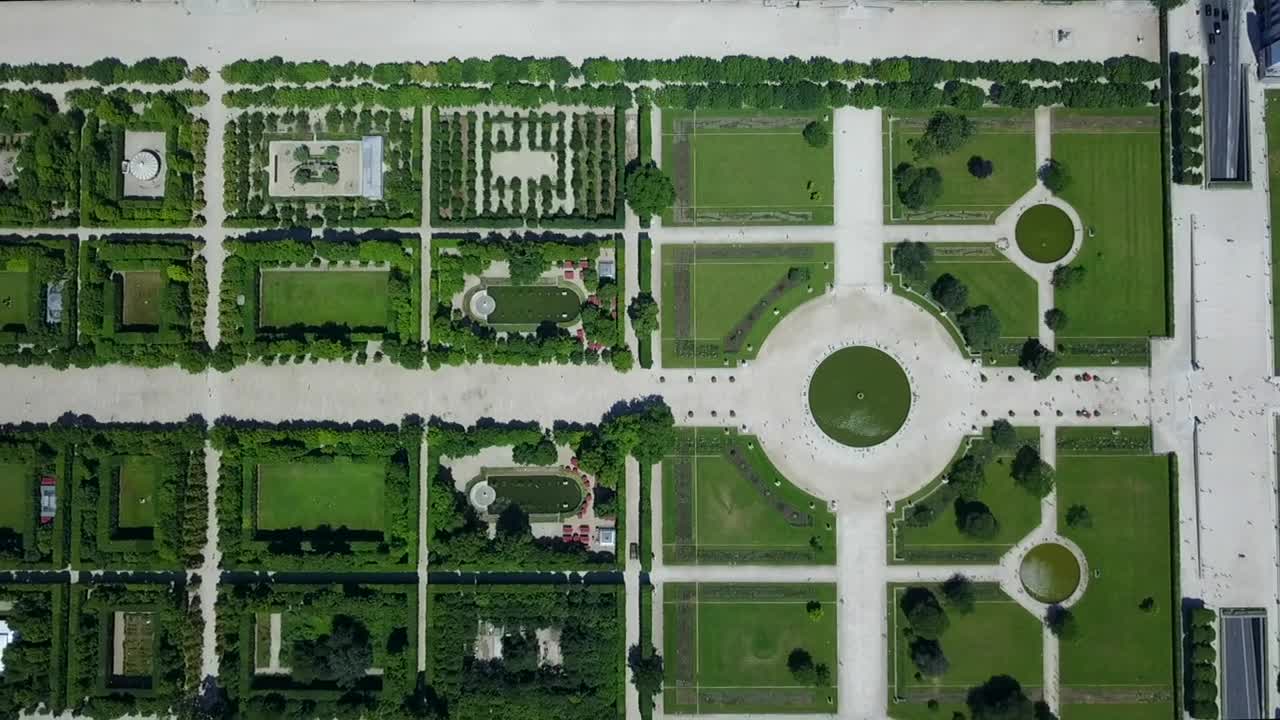 Free Video Stock top aerial shot of paris tuileries garden Live Wallpaper