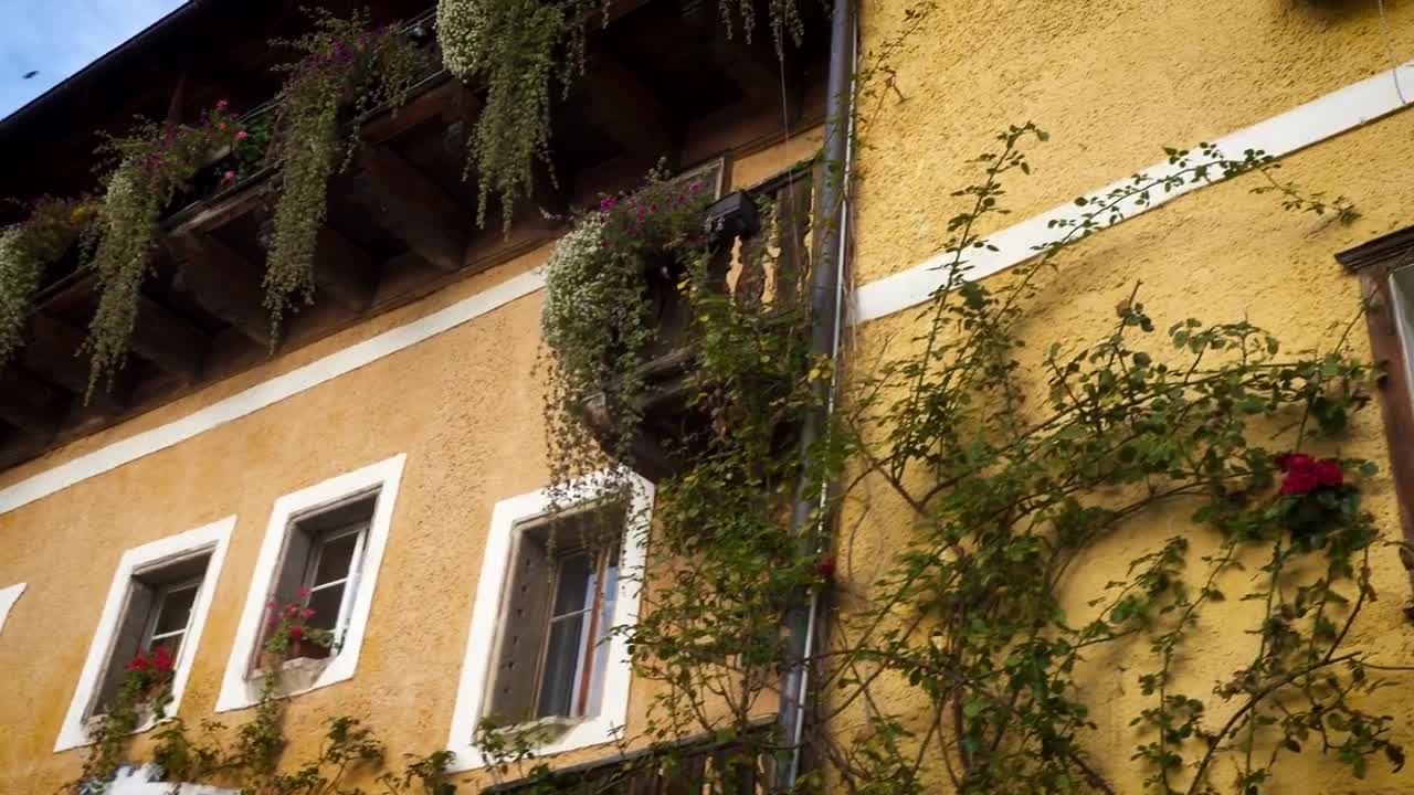 Free Video Stock traditional autrian houses façades Live Wallpaper