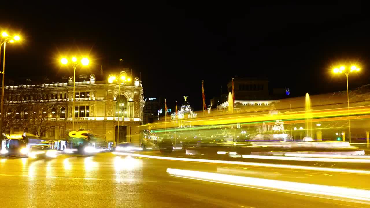 Free Video Stock traffic around cibeles fountain Live Wallpaper