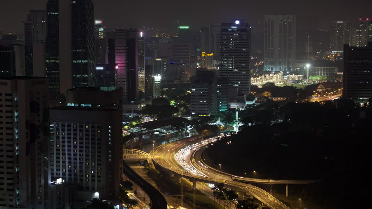 Free Video Stock traffic heading away from kuala lumpur Live Wallpaper