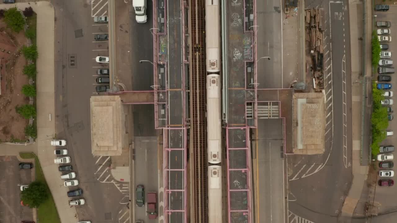 Free Video Stock train moving on a bridge across the city Live Wallpaper