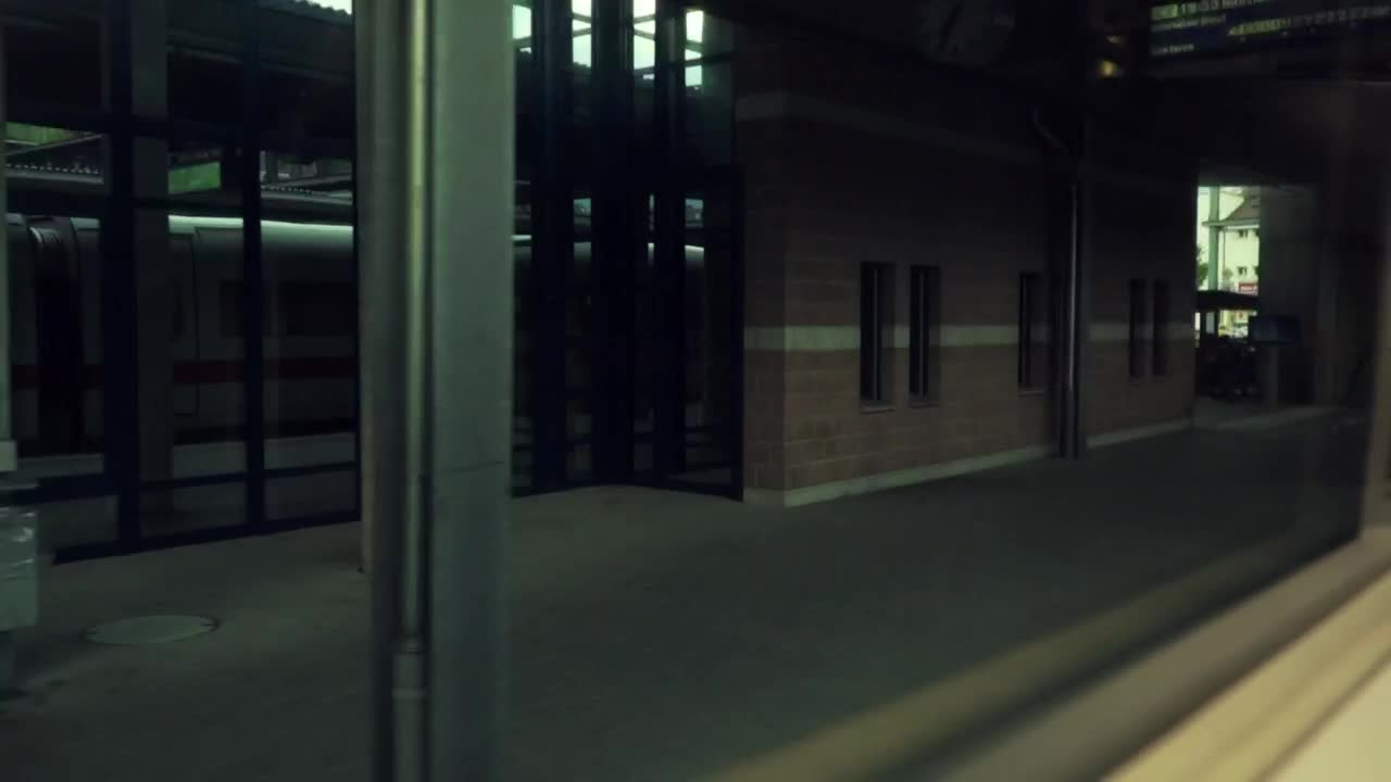 Free Video Stock train ride Live Wallpaper