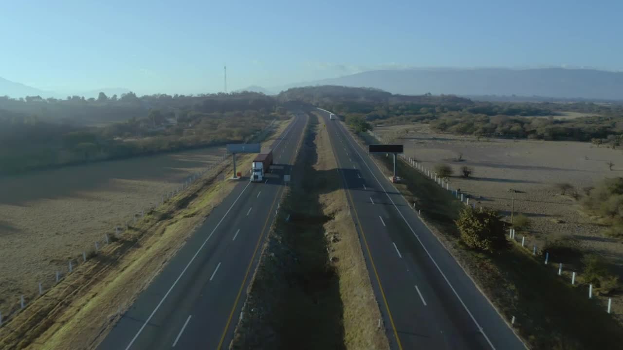 Free Stock Video Walking A Wide Path Very Close To The Pavement Live Wallpaper