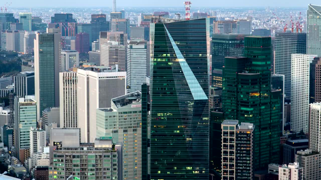 Free Stock Video View Covered By Huge Skyscrapers As Dusk Falls Live Wallpaper