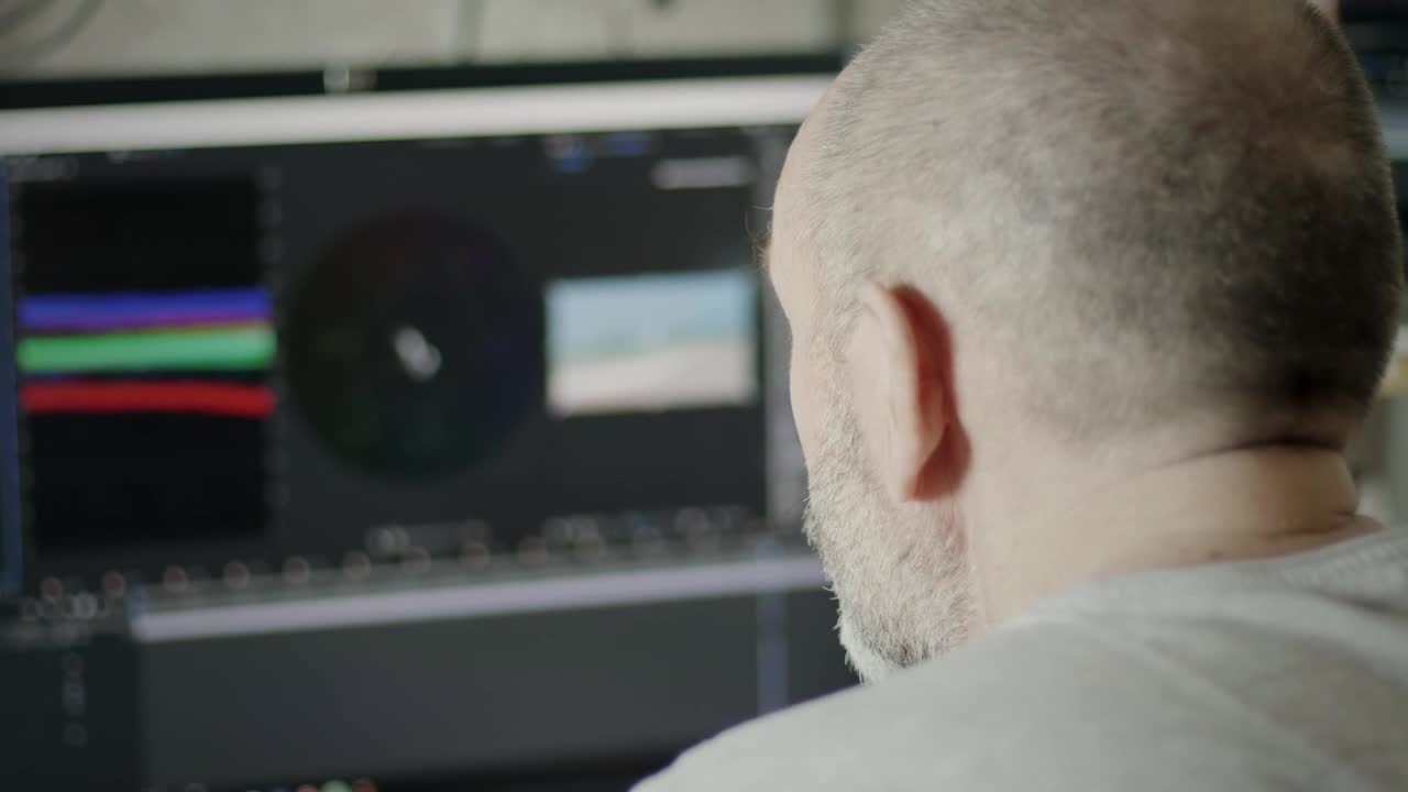 Free Stock Video Video Editor Working At Home Live Wallpaper