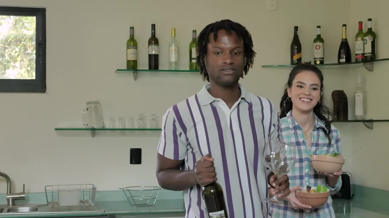 Free Stock Video Vegetarian Couple Preparing To Eat Live Wallpaper