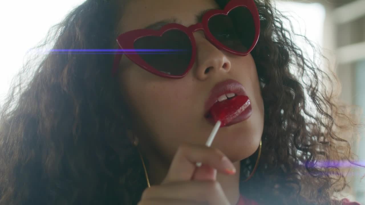 Free Stock Video Urban Woman With Heart Shaped Sunglasses Live Wallpaper