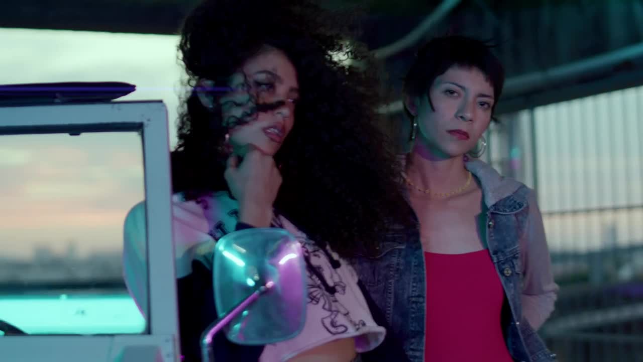 Free Stock Video Urban Models Posing Next To A Vehicle Live Wallpaper