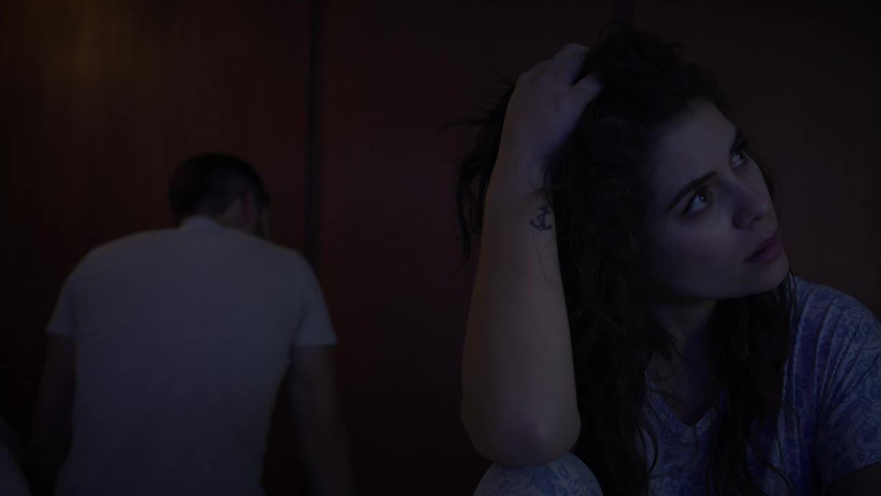 Free Stock Video Upset Man And Sad Woman Live Wallpaper
