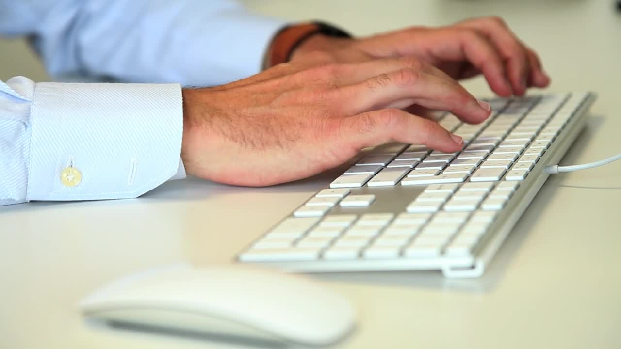 Free Stock Video Typing On A Stylish Keyboard Live Wallpaper