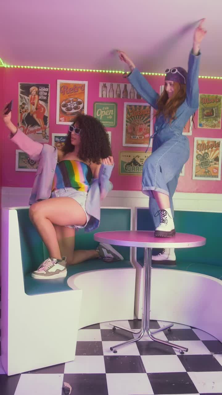 Free Stock Video Two Girls Having Fun In A Retro Restaurant 42313Live Wallpaper