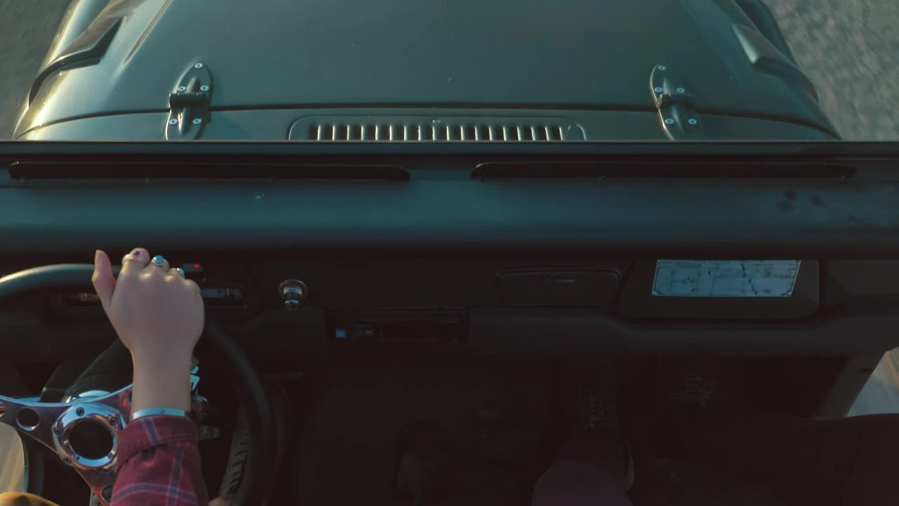 Free Stock Video Two Friends During A Road Trip In A Jeep Live Wallpaper