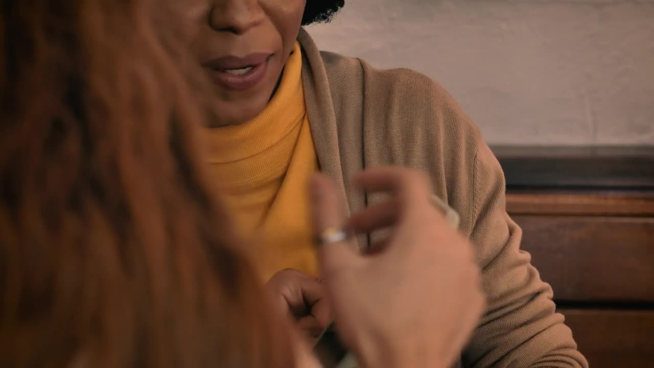 Free Stock Video Two Friends Chatting Happily Live Wallpaper