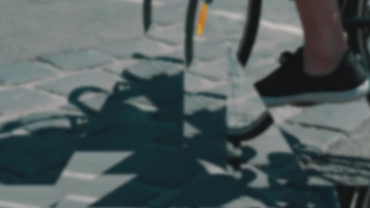 Free Stock Video Triangular Distort Transition Live Wallpaper