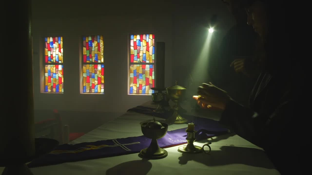 Free Stock Video Treasure Hunters Looting A Church Live Wallpaper