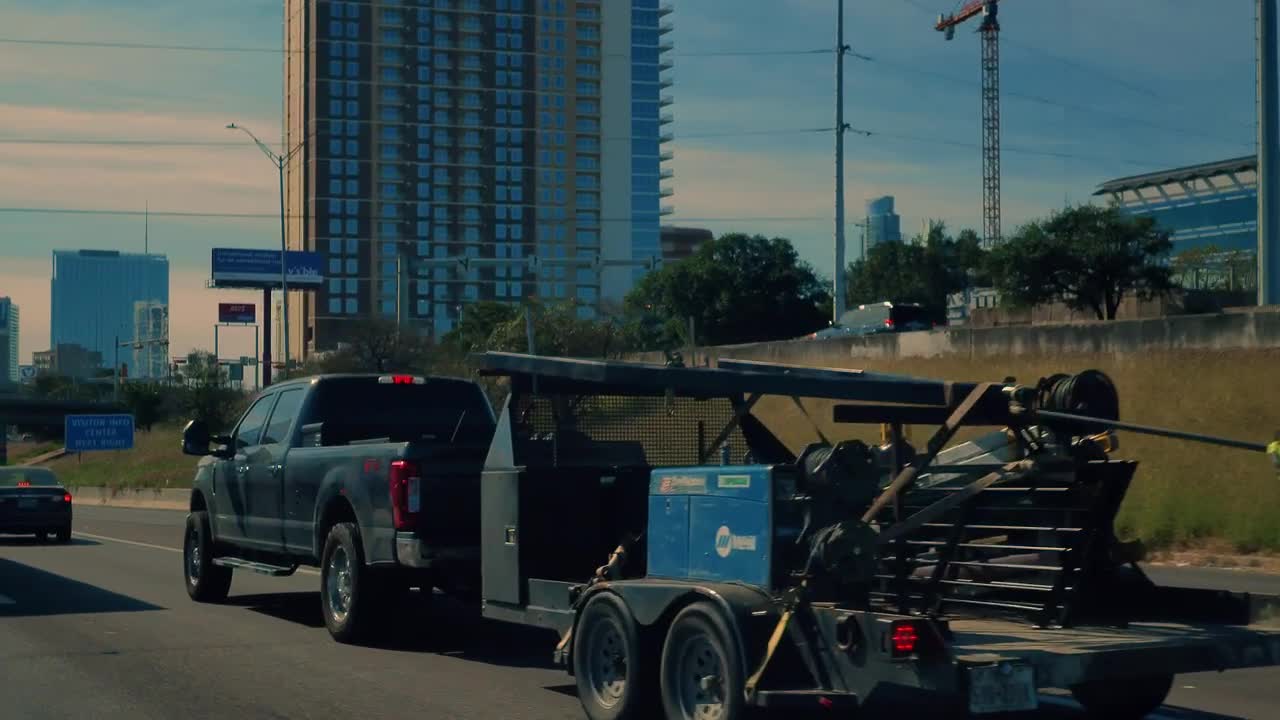 Free Stock Video Traveling Slowly Between Cars On A Highway Live Wallpaper