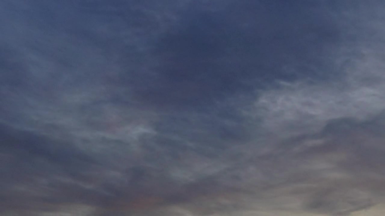 Free Stock Video Zooming From Clouds To Skyline Live Wallpaper