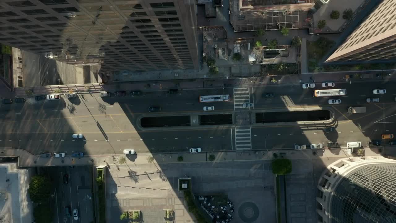 Free Stock Video Zoom Top Aerial Shot Of Traffic In La Live Wallpaper