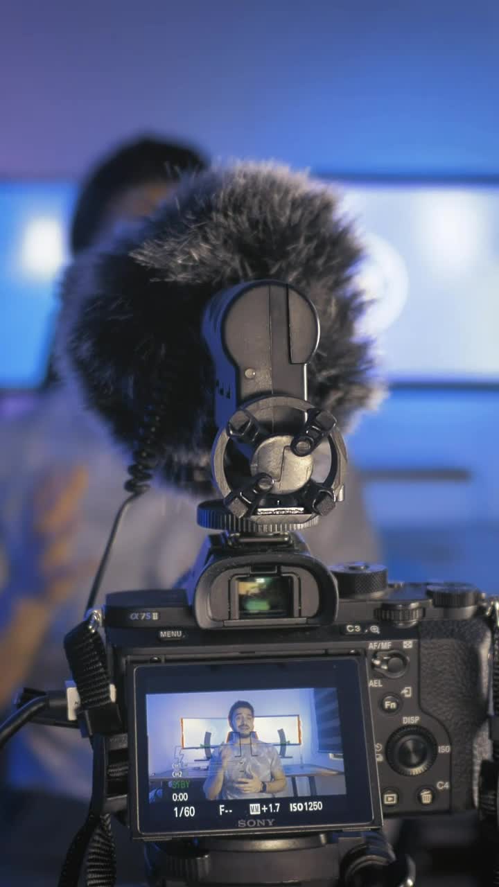 Free Stock Video Youtuber Recording Himself Live Wallpaper