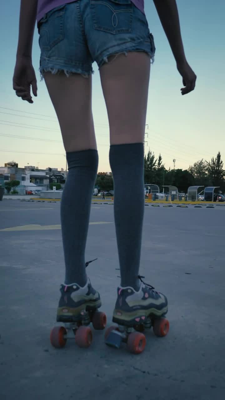 Free Stock Video Young Woman Skating Slowly In A Parking Lot Live Wallpaper