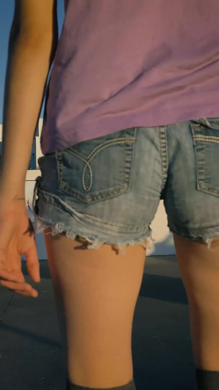 Free Stock Video Young Woman Skating Down A Parking Lot Up To A Live Wallpaper